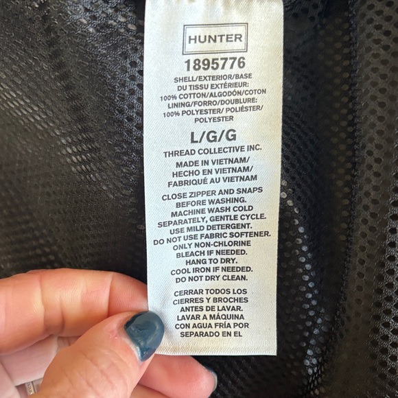 NWT Hunter Black Hooded Rain Coat - Picture 13 of 16